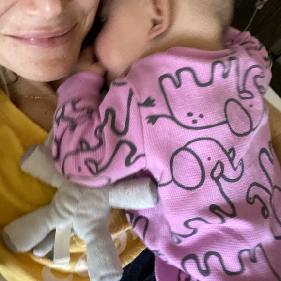 Meet your Posh Ambassador, Desi - Picture 2 of 4